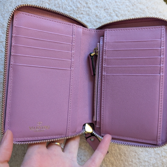 2 Piece! Valentino Garavani Rockstud Purple - Pink Wallet and Card Holder - Picture 12 of 16